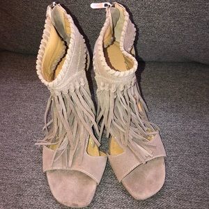 Chinese laundry suede grey tassel heels, Size 10
